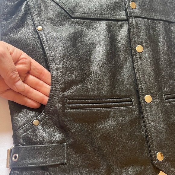 XELEMENT BLACK V CUT MOTORCYCLE VEST SZ SM EUC - Picture 9 of 10